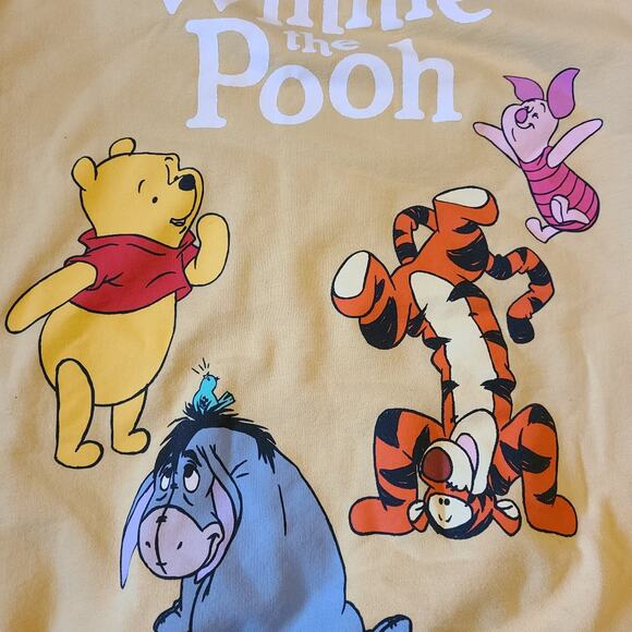 Disney Winnie The Pooh Yellow crewneck sweatshirt size large - Picture 3 of 4